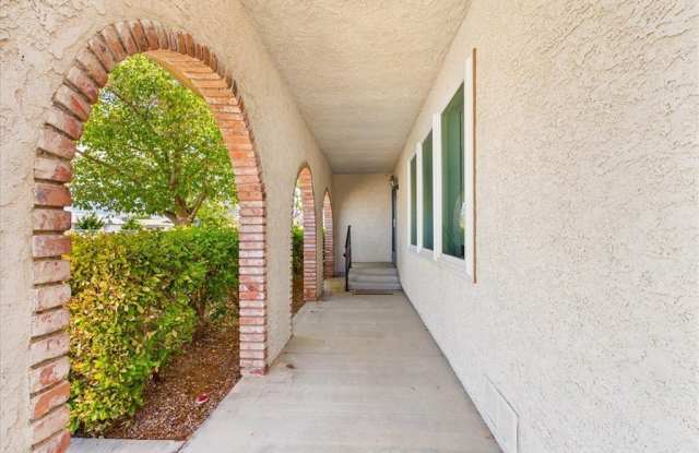 881 E Calvada Boulevard Gallery 3
