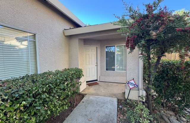 Spacious Single-Story Home in Desirable Elk Grove! Gallery 4