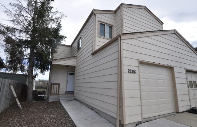 2264 W Hillside Ave - 2264 West Hillside Avenue, Englewood, CO 80110