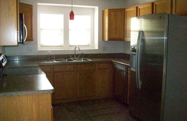 3052 W 107th Pl Unit F Gallery 4