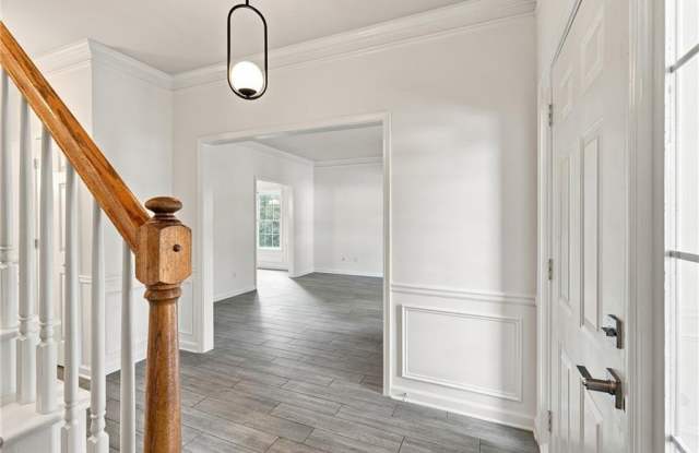 2280 Orleans Avenue Gallery 4