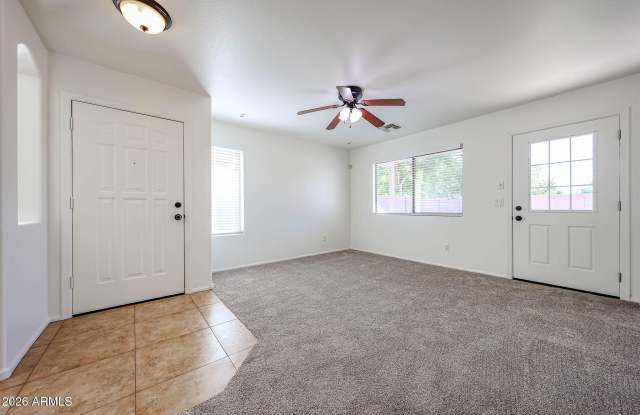 507 E JEANNE Lane Gallery 4