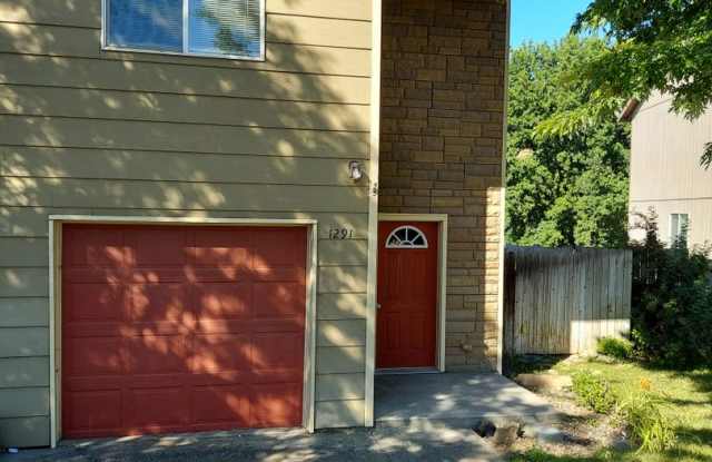 3 bedroom 2 bath home with attached garage photos photos