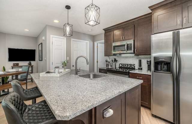 Waterfront– Fully Furnished on Lake Norman – Available 10/1 Gallery 4