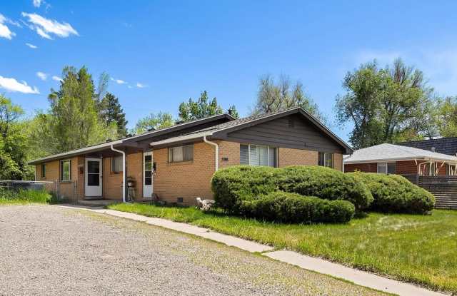 Newly remodeled kitchen and bathroom- 2BR Duplex in Littleton photos photos