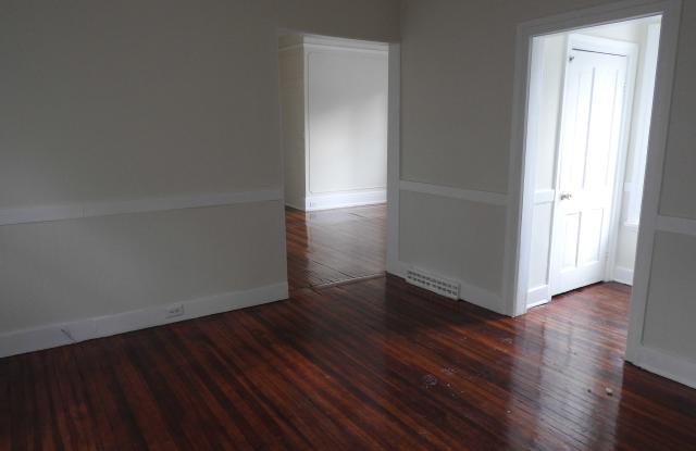 827 Fulton Street West Gallery 4