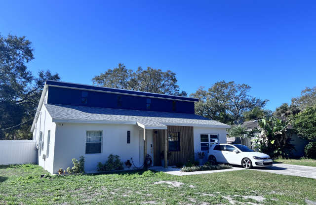 4724 West Tambay Avenue photos photos