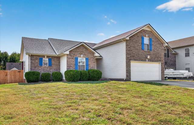 Pet Friendly Three Bedroom with Bonus! Gallery 3