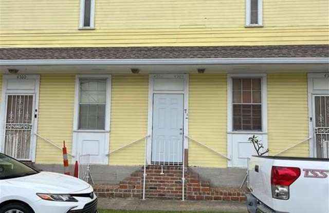 4502 ANNUNCIATION Street Gallery 1