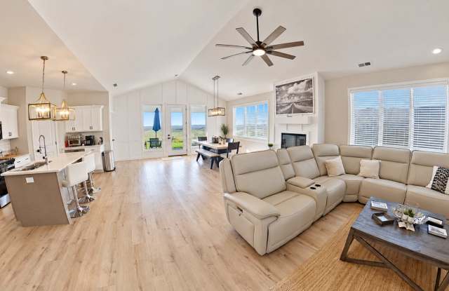 Nearly New Home + Stainless Steel Appliances + Vaulted Ceilings + Stunning Sunset Views! Available October 23rd! Gallery 4