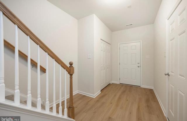 412 RIDGEWOOD Drive Gallery 2