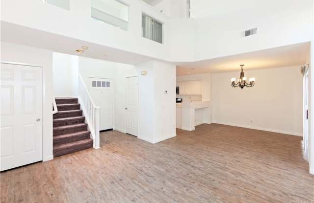 168 Valley View Gallery 2