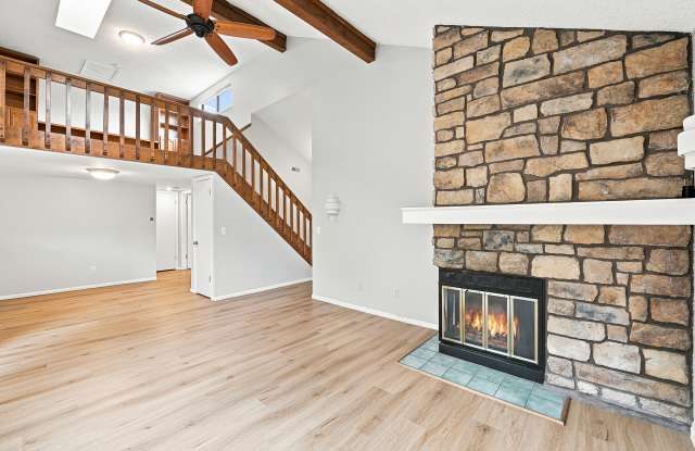 6242 Willow Ln Gallery 3