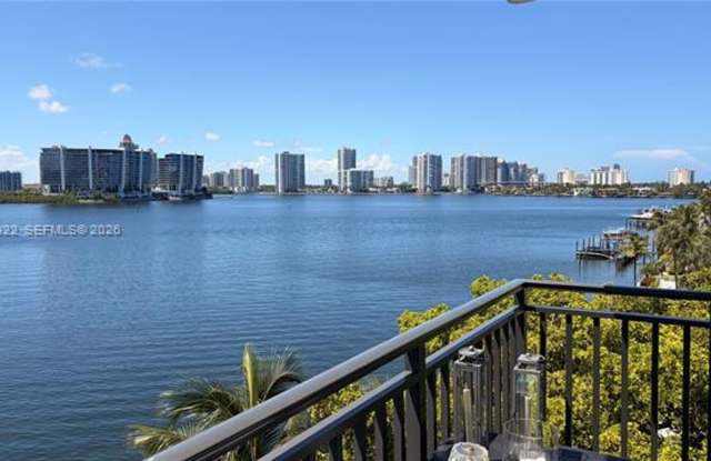 17720 N Bay Rd cu-6C, Sunny Isles Beach, FL 33160 Gallery 4
