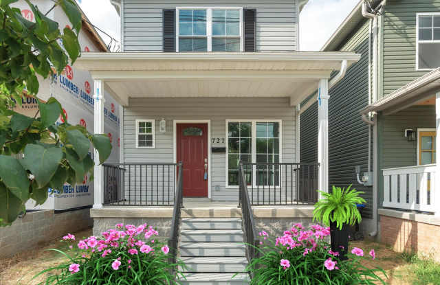 721 E Caldwell St photos photos