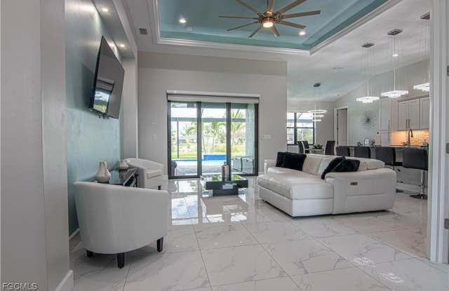 1833 SW 11th Terrace Gallery 2