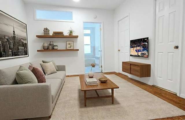 270 West 25th Street Gallery 4