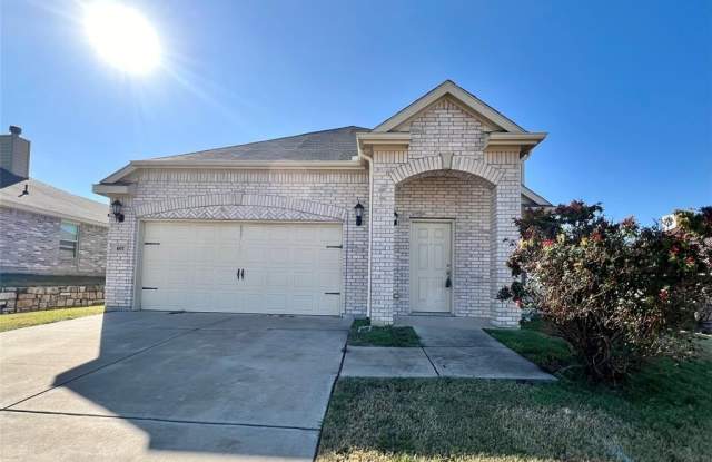 601 Jennie Marie Circle - 601 Jennie Marie Circle, Ferris, TX 75125