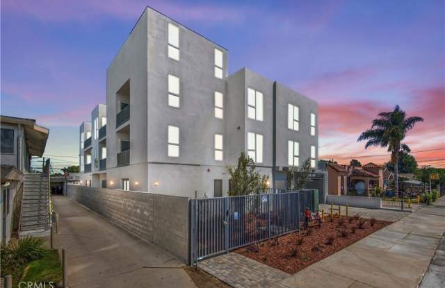 10928 S Inglewood Avenue - 10928 South Inglewood Avenue, Lennox, CA 90304