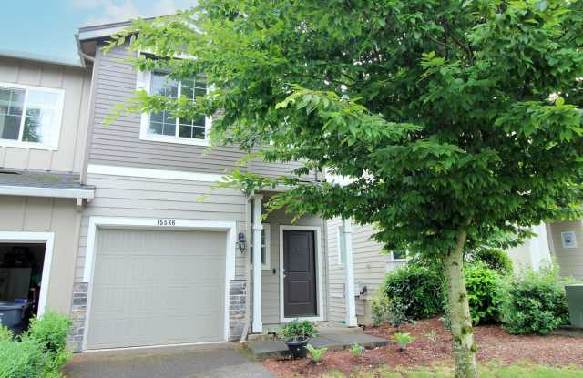 3 Bedroom Luxury Townhouse in Beautiful Happy Valley photos photos