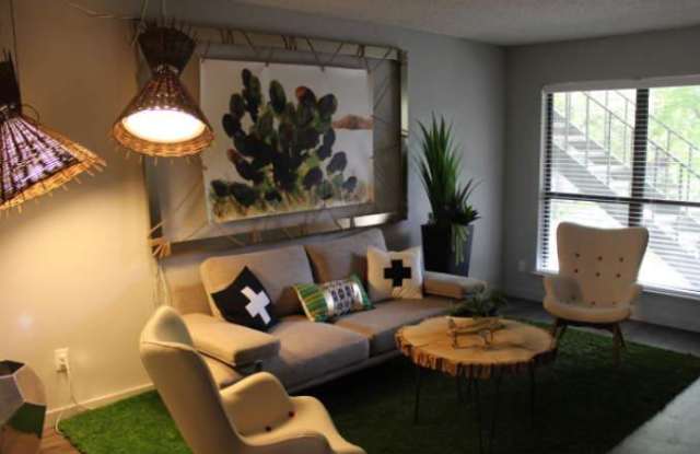 2342 Wickersham Ln Gallery 2