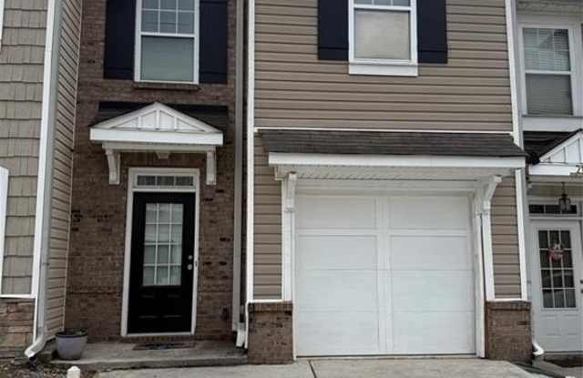 2179 Executive Drive Gallery 1
