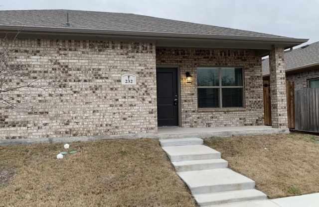232 Stewart Bend Court - 232 Stewart Bnd, Azle, TX 76020