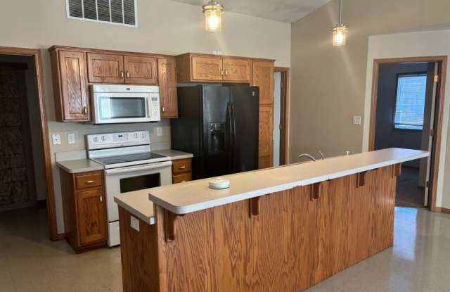 1535 SW Washburn Avenue - 1 photos photos