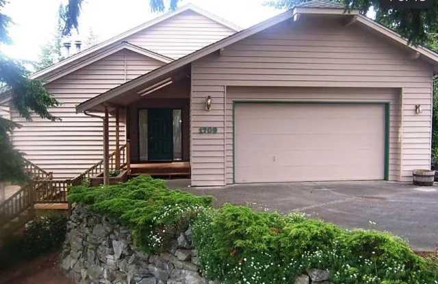 1709 Edwards Court photos photos
