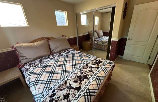 1013 Ridgeview Dr photos photos