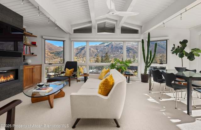 809 S Aspen Street unit: 17 photos photos 809 S Aspen Street unit: 17 photos photos