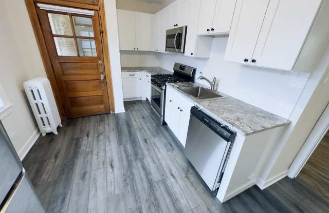 5820 W Berteau Ave photos photos