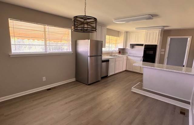 3 Bed 1.5 Bath Brick House With Bonus Room photos photos 3 Bed 1.5 Bath Brick House With Bonus Room photos photos