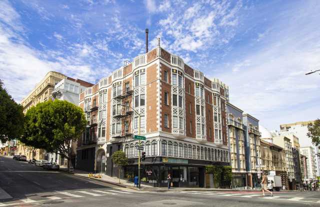 610 LEAVENWORTH Gallery 4