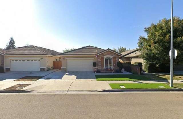 7465 E Cortland Avenue photos photos
