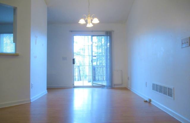 5119 Hill Farm Drive Gallery 4