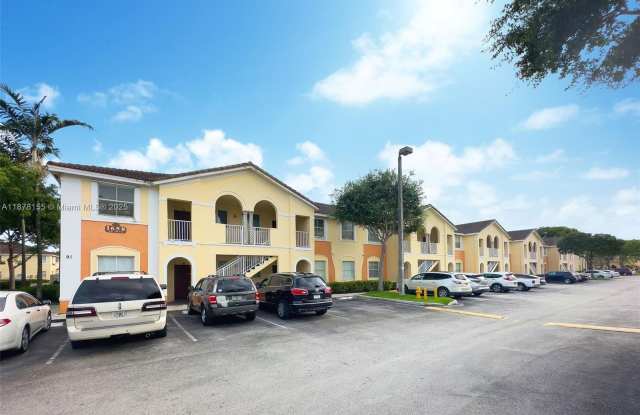 1658 SE 28th Ct - 1658 Southeast 28th Court, Homestead, FL 33035