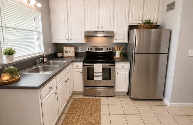 Move-In Ready 2BR First-Floor Condo Just Minutes from Jax Beach! Gallery 3