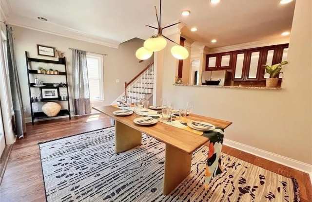 634 Irwin Street NE Gallery 4