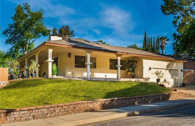 1526 Belleau Road - 1526 Belleau Road, Glendale, CA 91206