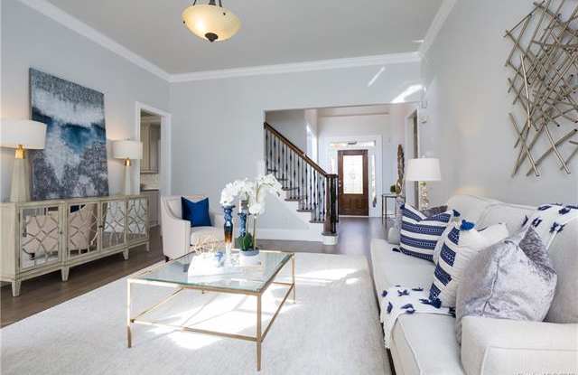 3322 Old Closeburn Court Gallery 4