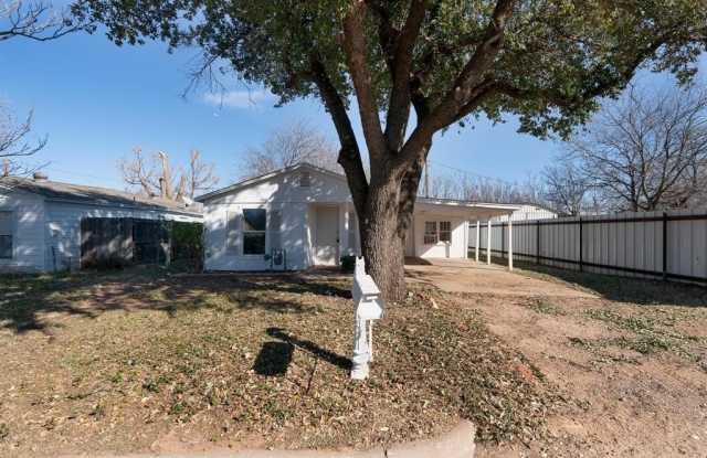 3017 Clinton Street - 3017 Clinton Street, Abilene, TX 79603