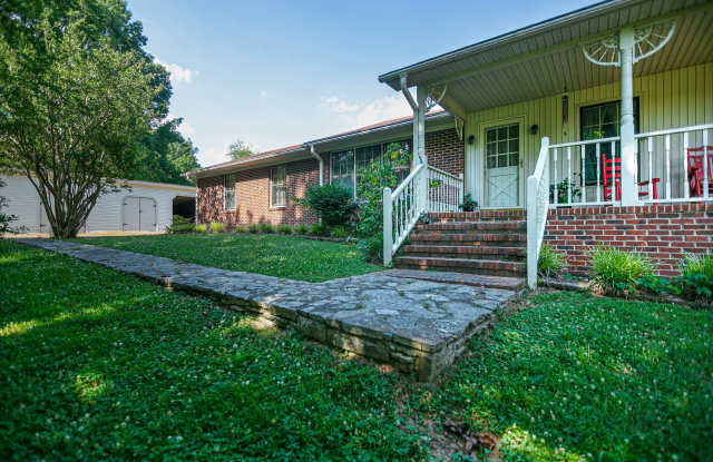1533 Iron Bridge Road - 1533 Iron Bridge Road, Maury County, TN 38401