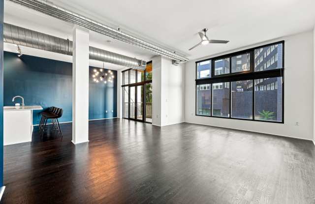 2 Bedroom, 2 Bath Modern Condo In Ballpark District! Gallery 1
