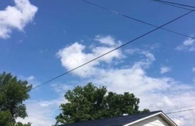 Two Bedroom St. Albans Apartment - 110 Winfield Road, Kanawha County, WV 25177