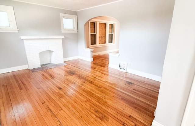 Newly Renovated 3 Bed/ 1.5 Bath With Hardwood Flooring! photos photos