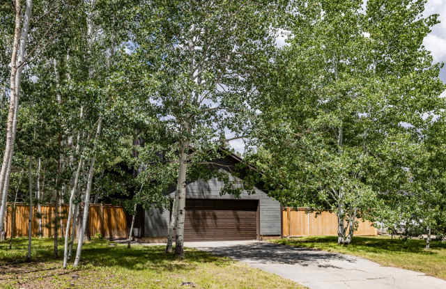 Tranquil Park Meadows Escape with Large Private Yard photos photos
