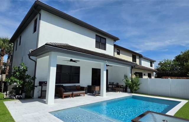 4971 Whispering Way photos photos