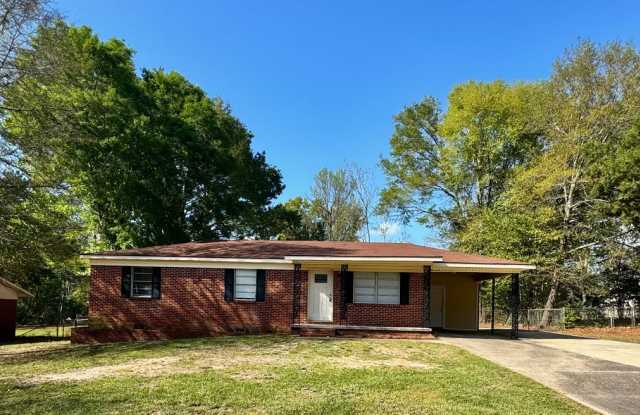 Available NOW (304 Azalea) photos photos Available NOW (304 Azalea) photos photos