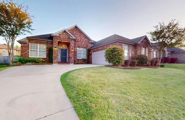 Beautiful 4 Bdrm/2Bth located in Stoneybrooke Plantation photos photos
